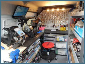 Safe Key Shop Philadelphia, PA 215-583-2454 - 2-mobile-locksmith